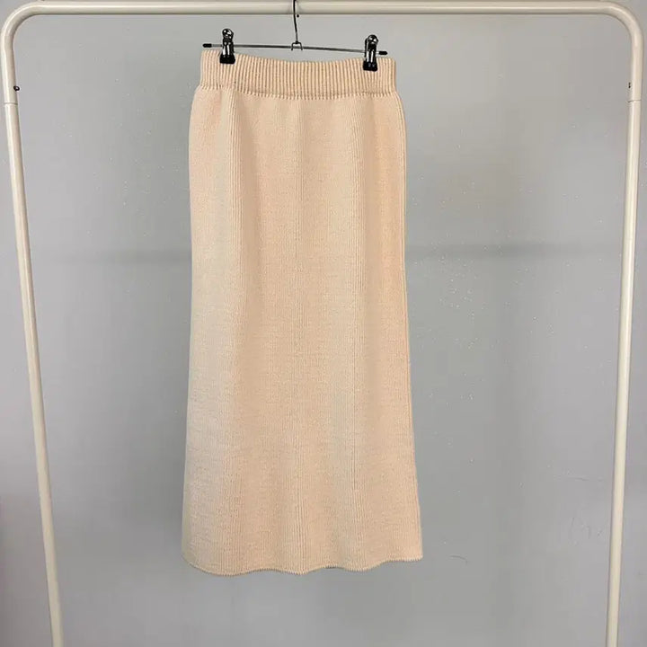 [BUNJANG] Spring Ribbed Knit Top and Long Skirt Two-Piece Set / 봄 골지 니트티 롱스커트 투피스 세트 등원룩 출근룩 오피스룩 하객룩