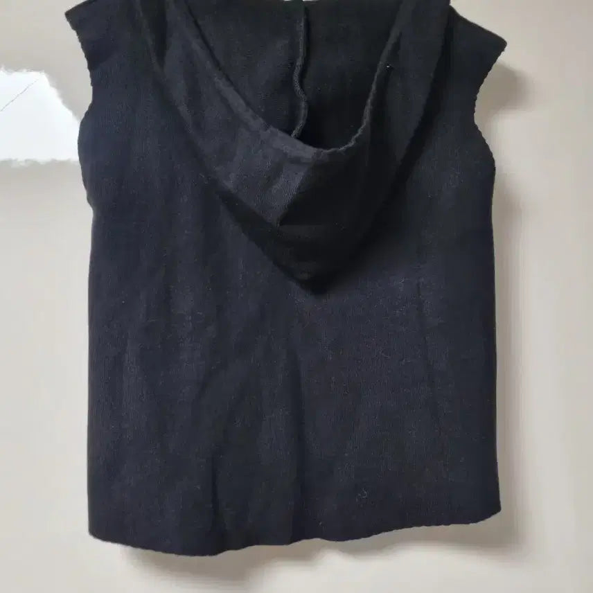 [BUNJANG] Black V-Neck Knit Vest (Size 55-66) / 검정색 V넥 니트 조끼 55.66