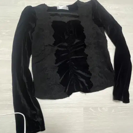 [BUNJANG] Black Velvet Lace Blouse / 블랙 벨벳 레이스 블라우스 (가슴캡)