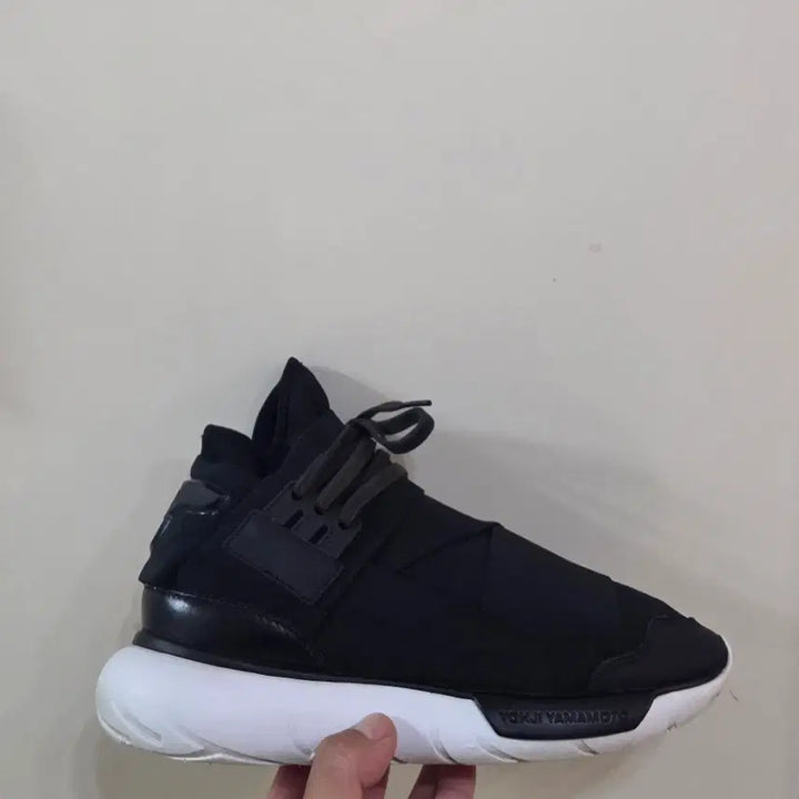 [BUNJANG] Adidas x Yohji Yamamoto Y-3 Qasa High Core Black / [255] 아디다스x요지야마모토 와이쓰리Y3 콰사 하이 코어블랙ㅡ단종매물