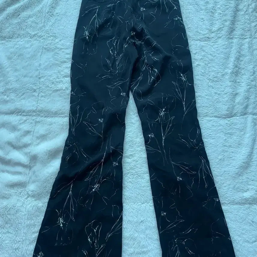 [BUNJANG] CherryQuiri Flower Wrap Pants Size 2 / 체리퀴리 플라워 랩 팬츠 2사이즈