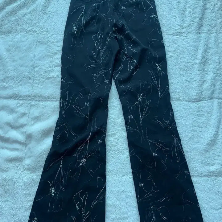 [BUNJANG] CherryQuiri Flower Wrap Pants Size 2 / 체리퀴리 플라워 랩 팬츠 2사이즈