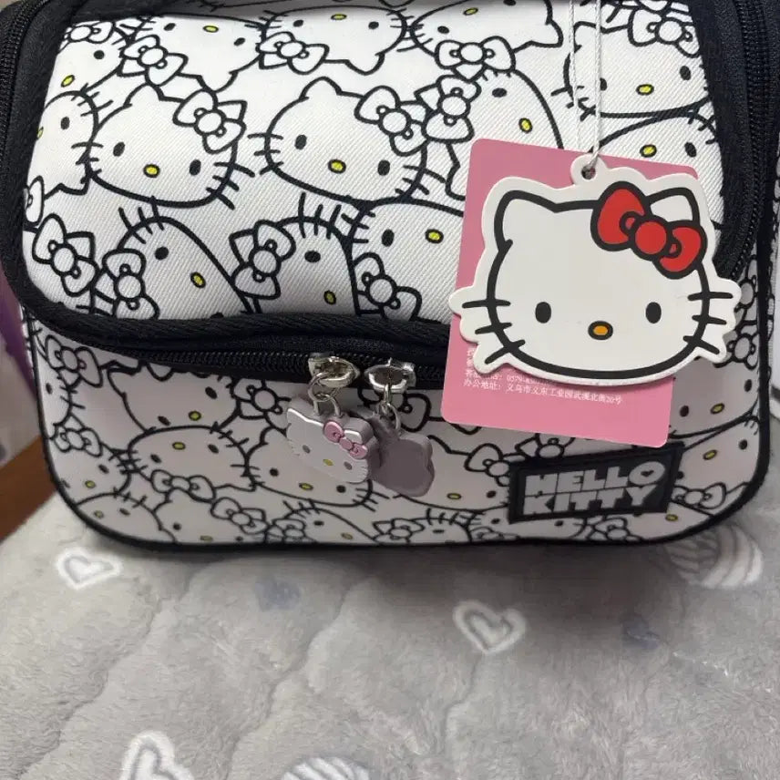 [SOLD OUT] 헬로키티 패턴 가방
