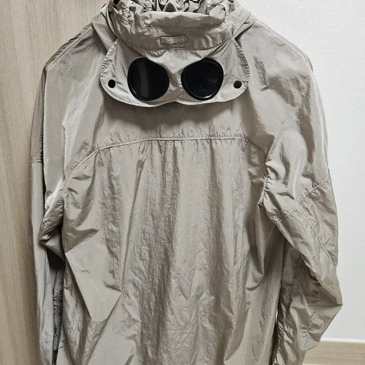 [BUNJANG] C.P. Company Beige Windbreaker Jacket / c.p. company 바람막이 32만원 팝니다