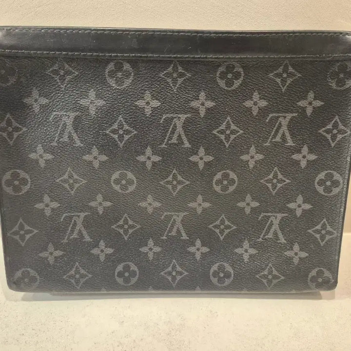 [BUNJANG] Louis Vuitton Pochette Voyage Monogram Clutch / 루이비통 정품 포쉐트 보야주 모노그램 클러치 팝니다