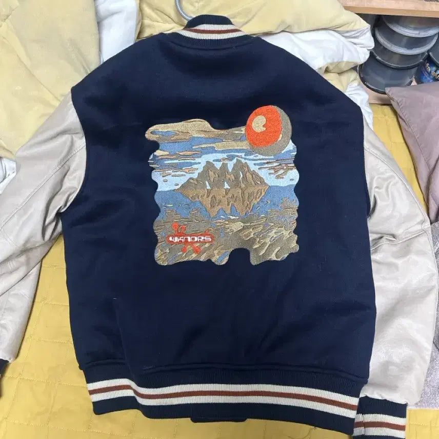 [BUNJANG] Weeekenders Varsity Jacket M / 위캔더스 바시티 자켓 M