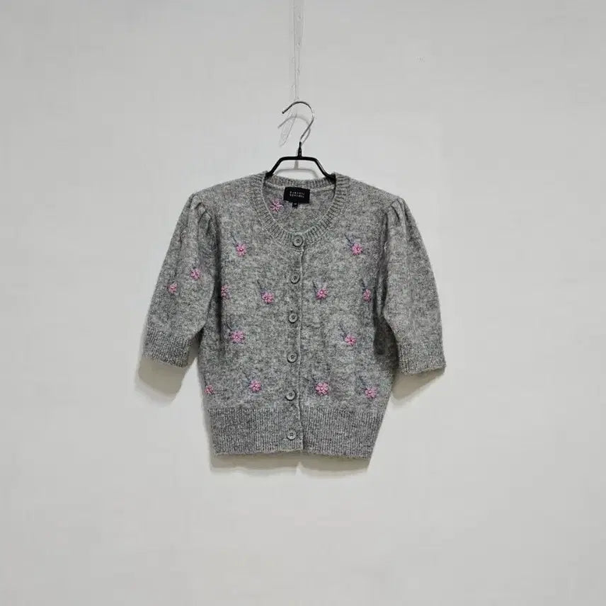 [BUNJANG] Barneys New York Wool Alpaca Flower Cardigan / 바니스뉴욕 울알파카 꽃가디건