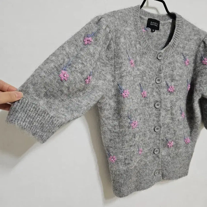 [BUNJANG] Barneys New York Wool Alpaca Flower Cardigan / 바니스뉴욕 울알파카 꽃가디건