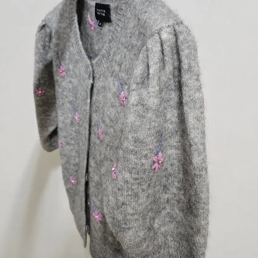 [BUNJANG] Barneys New York Wool Alpaca Flower Cardigan / 바니스뉴욕 울알파카 꽃가디건