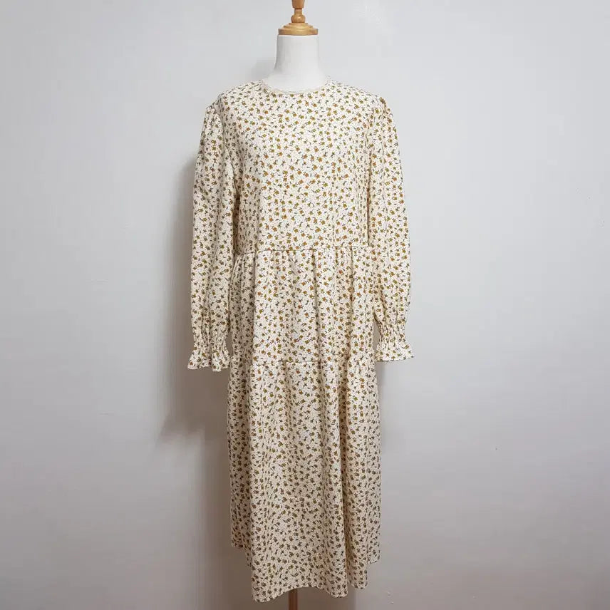 [BUNJANG] Unspecified Floral Round Dress (Women&
