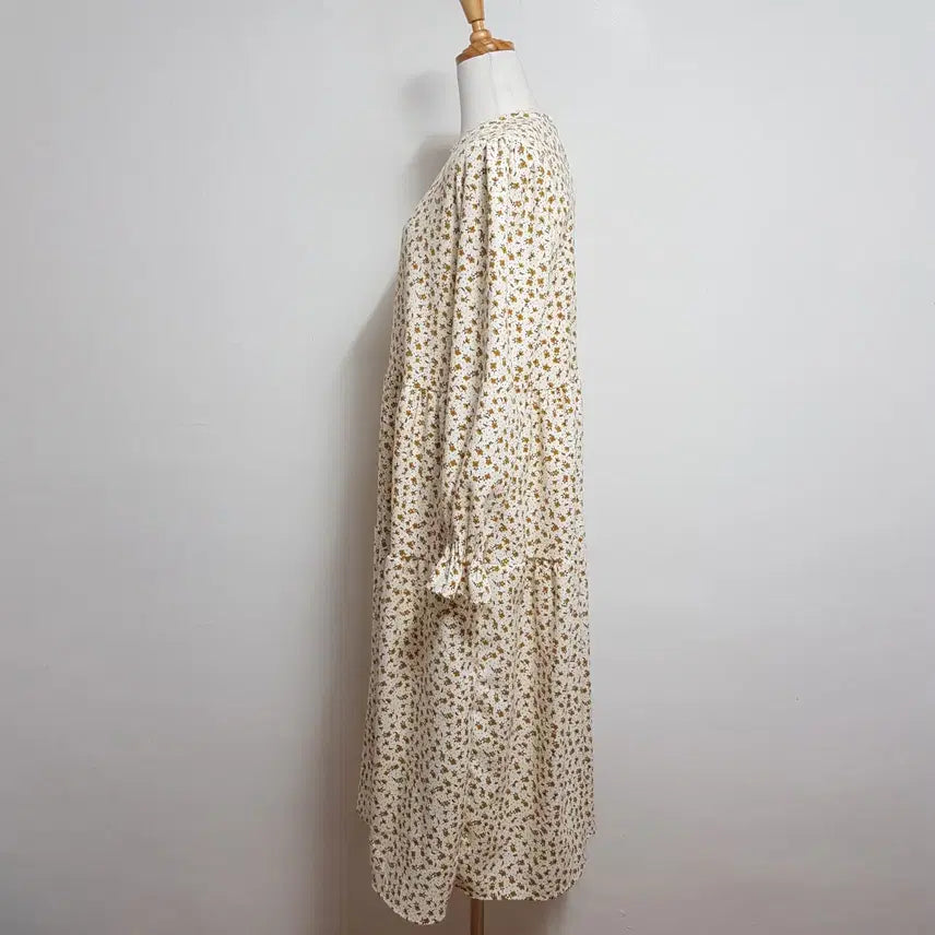 [BUNJANG] Unspecified Floral Round Dress (Women&