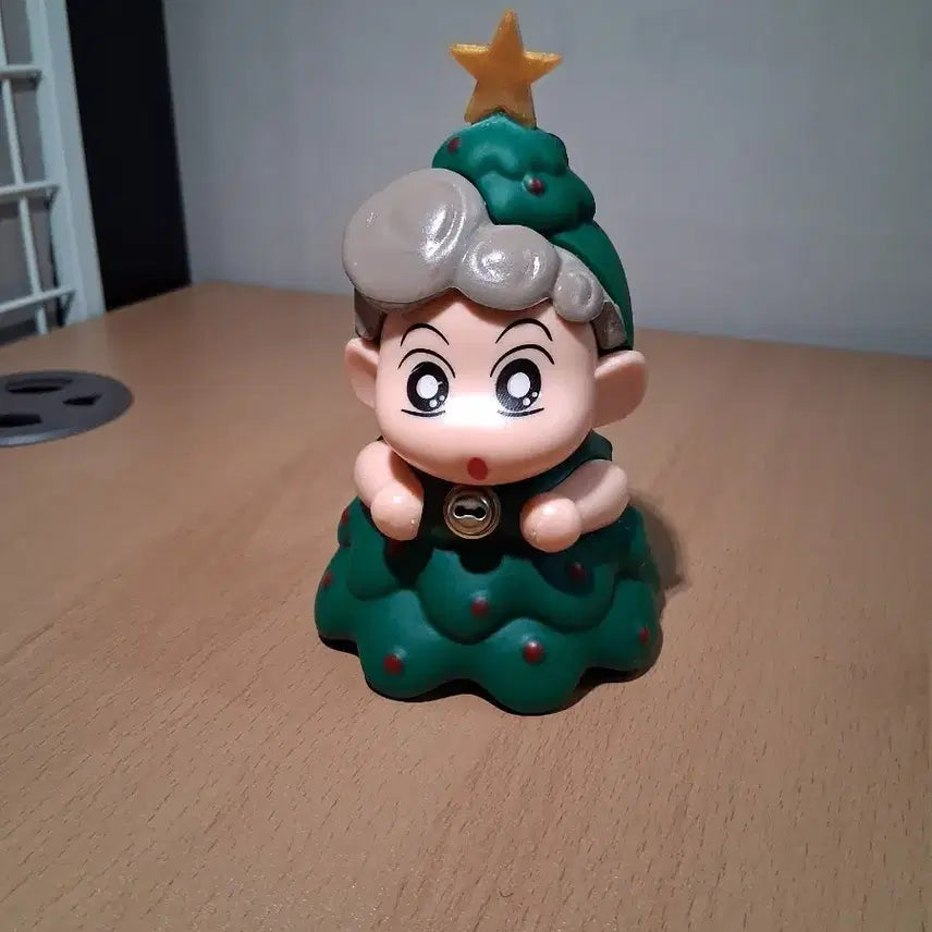 [BUNJANG] Crayon Shin-chan Christmas Tree Figure / 짱구 짱아  크리스마스트리 피규어