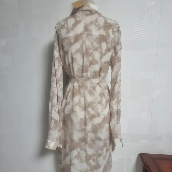[BUNJANG] Beige Sheer Pattern Shirt Dress / 베이지 시스루 패턴 셔츠 원피스 Free