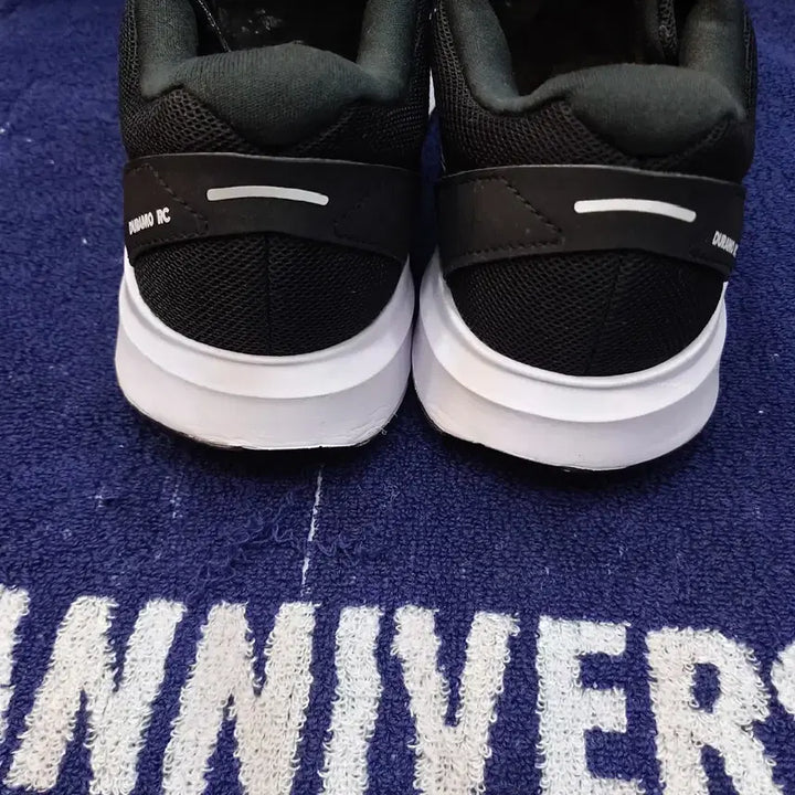 [BUNJANG] Adidas Duramo RC 240mm Running Shoes / 아디다스 듀라모 RC 240mm