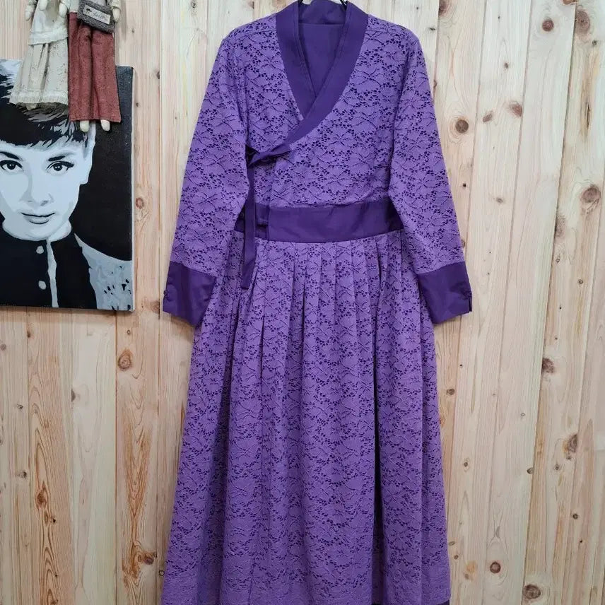 [BUNJANG] Lace Embroidered Jeogori Dress / 레이스 자수 철릭 원피스