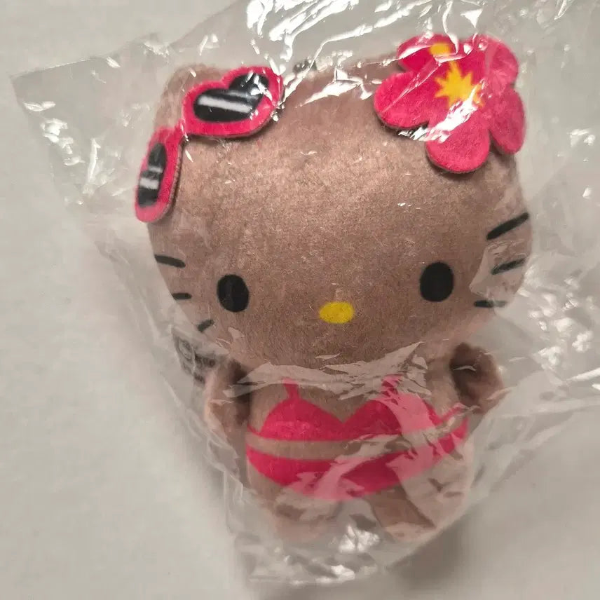 [BUNJANG] YumeYa Hello Kitty Tanning Kitty Plush Doll Vol.2 / 유메야 헬로키티 태닝키티 누이구루미 봉제인형 볼체인 2탄 미개봉 새상품