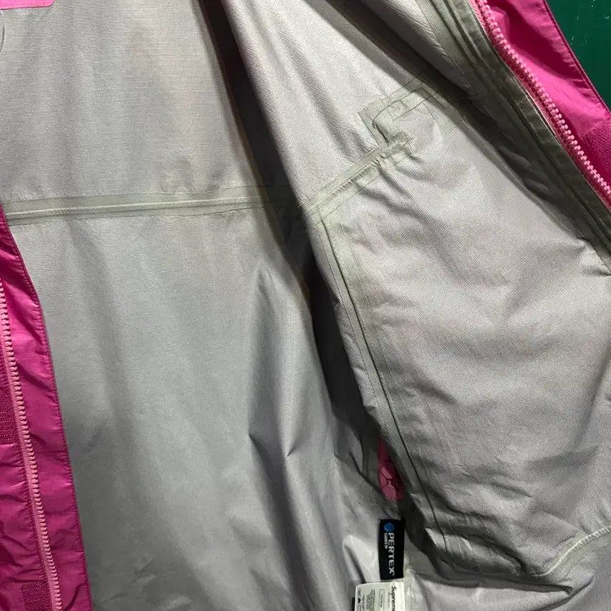[BUNJANG] Supreme 19ss Tape Seam Windbreaker Jacket / 슈프림 19ss 테이프심 바람막이 S
