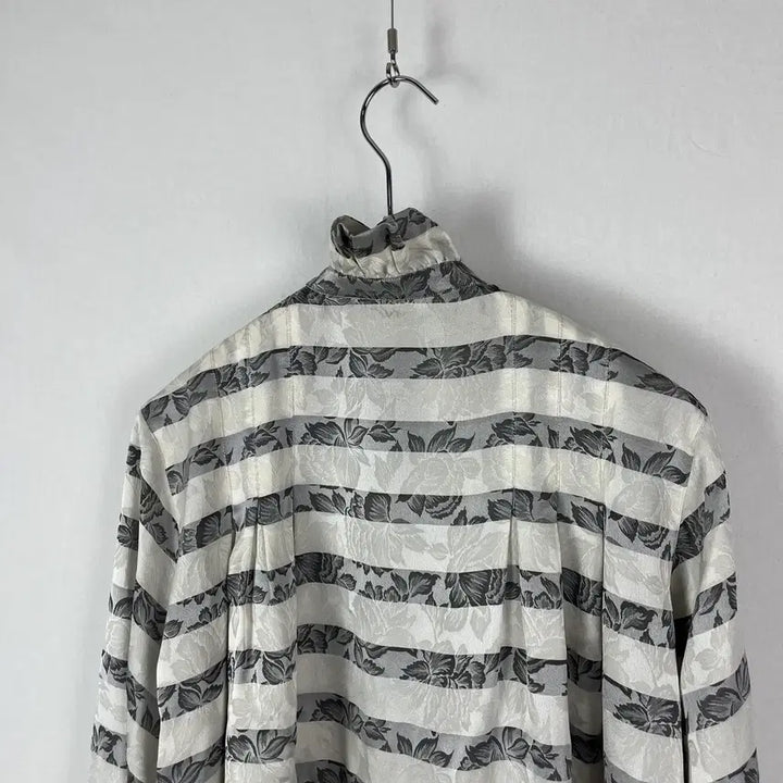 [BUNJANG] Christian Dior Floral Pleated Collar Silk Shirt / 90s Christian Dior 플라워패턴 플리츠 카라 실크 셔츠