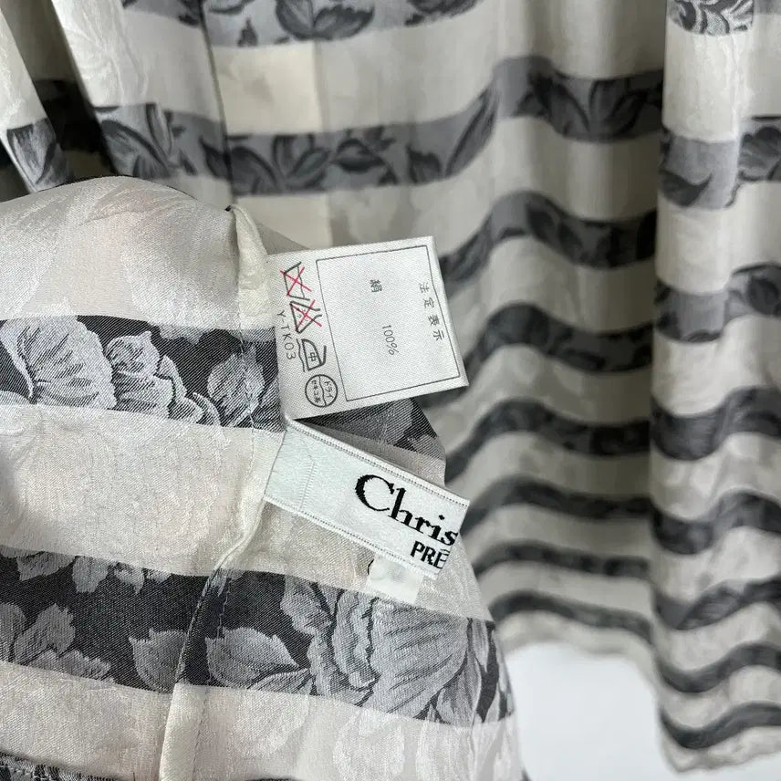 [BUNJANG] Christian Dior Floral Pleated Collar Silk Shirt / 90s Christian Dior 플라워패턴 플리츠 카라 실크 셔츠