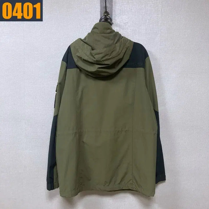 [BUNJANG] Discovery Expedition Colorblock Windbreaker Jacket - Men&