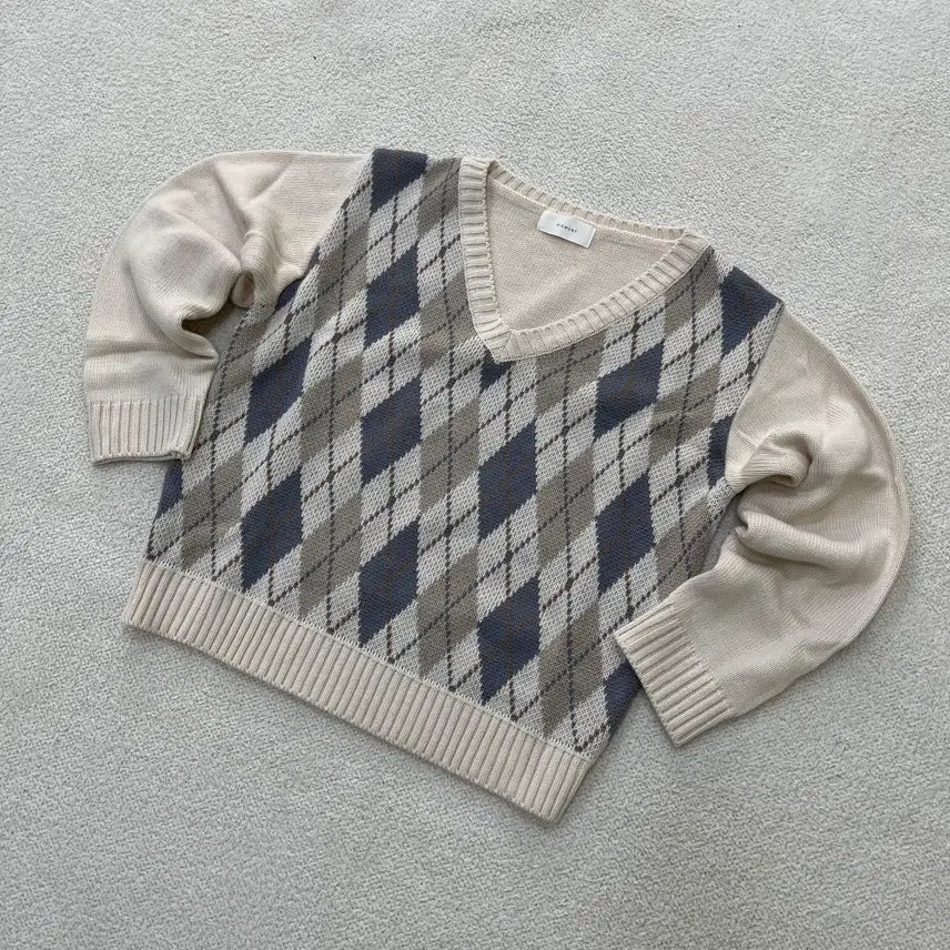 [BUNJANG] F Vintage Argyle V-Neck Knit Sweater / F 빈티지 브이넥 아가일 니트 0324M