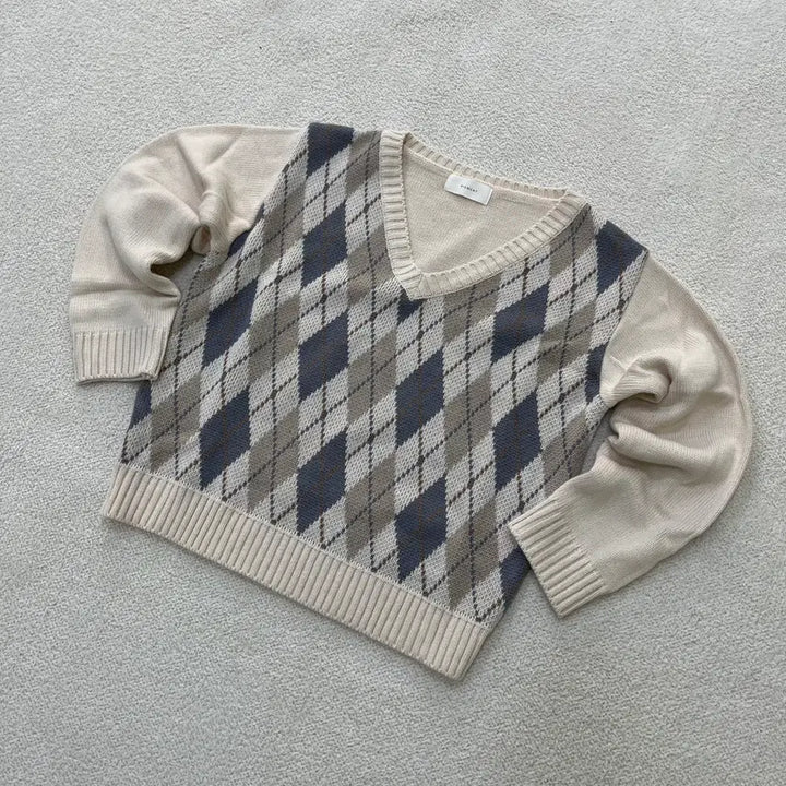 [BUNJANG] F Vintage Argyle V-Neck Knit Sweater / F 빈티지 브이넥 아가일 니트 0324M