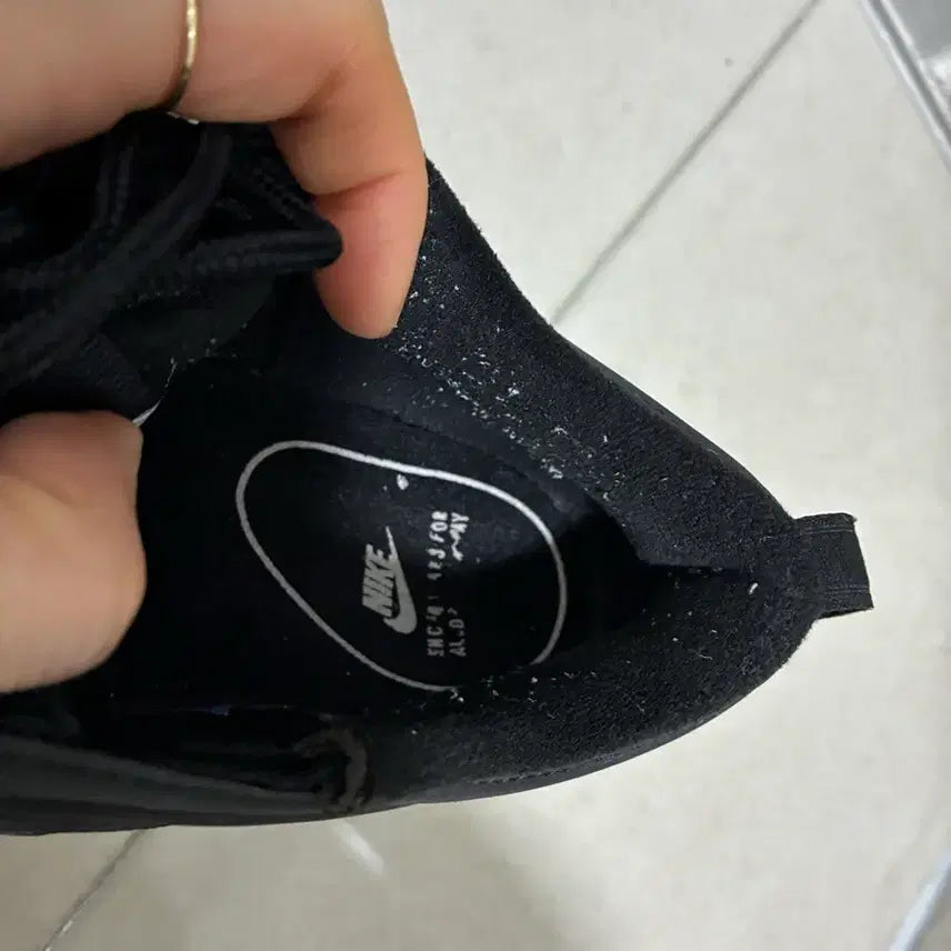 [BUNJANG] Nike Air Max 97 Black and White Sneakers / 나이키 에어맥스 97 블랙 검흰