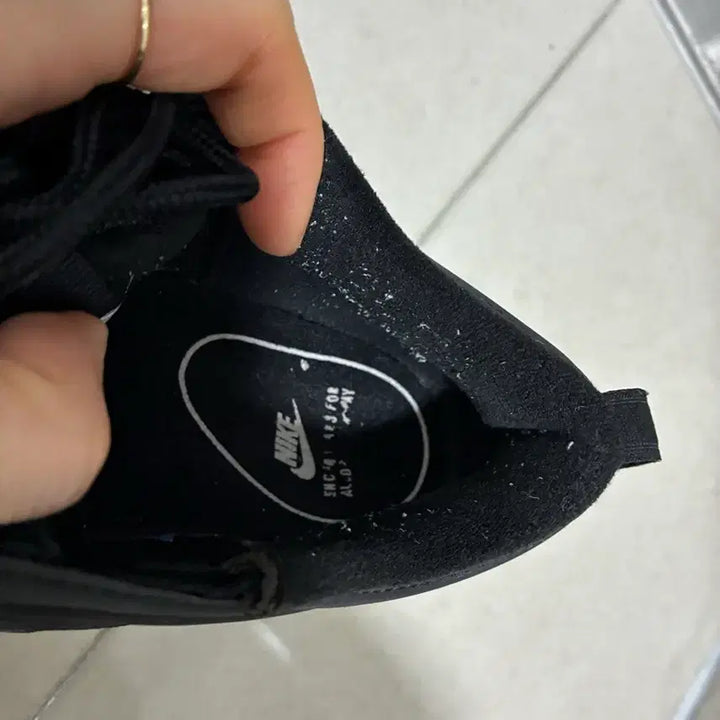 [BUNJANG] Nike Air Max 97 Black and White Sneakers / 나이키 에어맥스 97 블랙 검흰