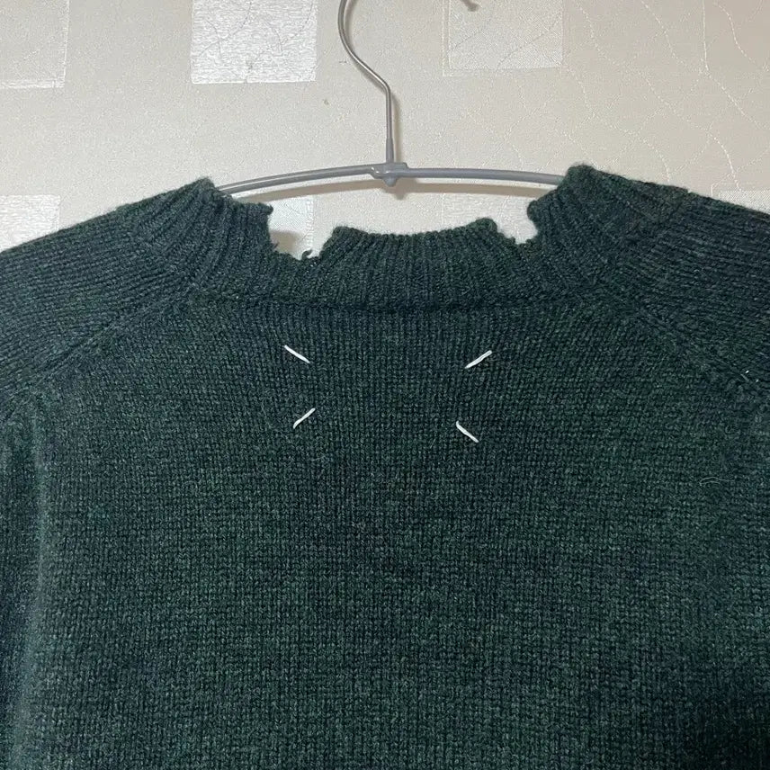 [BUNJANG] Maison Margiela Distressed Knit Sweater / 마르지엘라 디스트로이드 니트