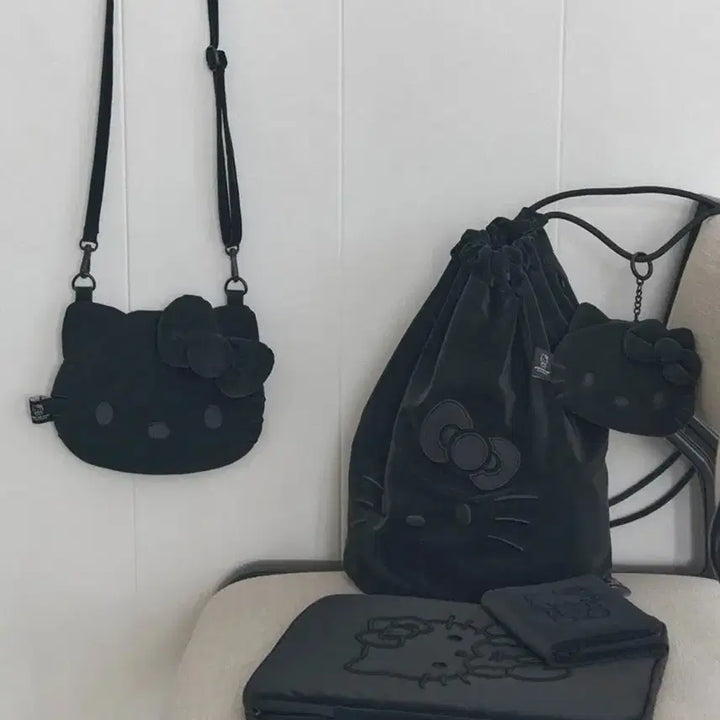 [BUNJANG] Joseph & Stacey Hello Kitty String Backpack / 조셉앤스테이시 헬로 키티 스트링 백팩