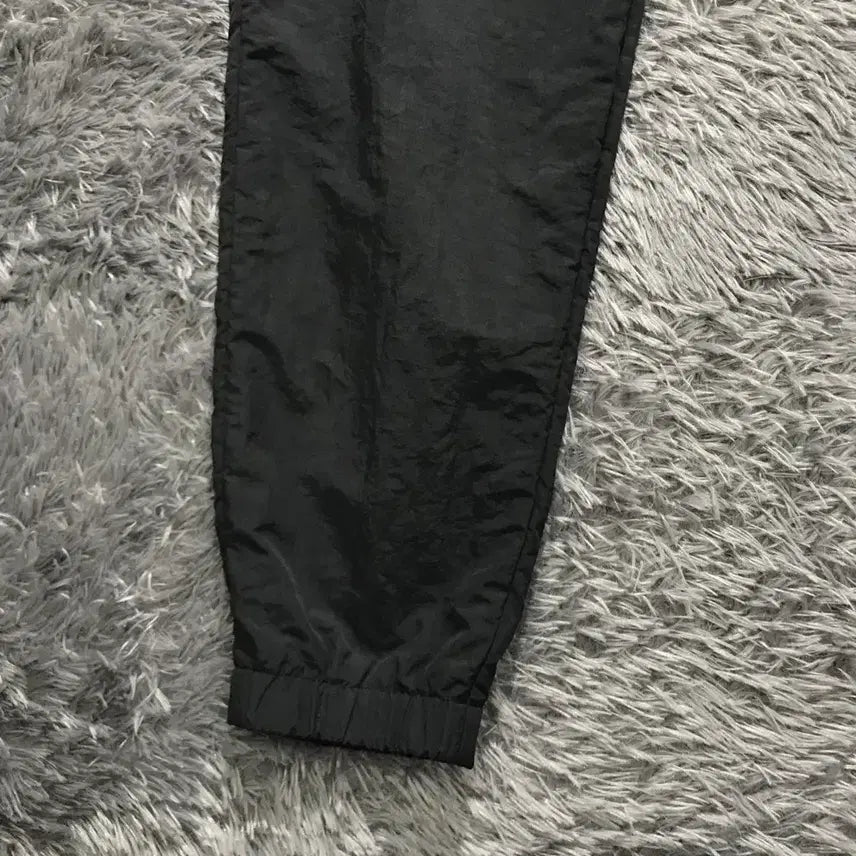 [BUNJANG] Umbro Woven Jogger Pants (M) / [[M, A급] 엄브로(UMBRO) 우븐 조거 팬츠p93