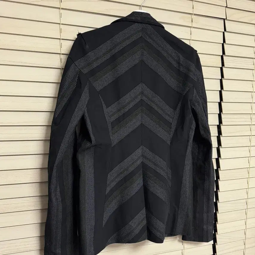 [SOLD OUT] 키코 코스타디노브 - 25ss 오스트라 블레이저