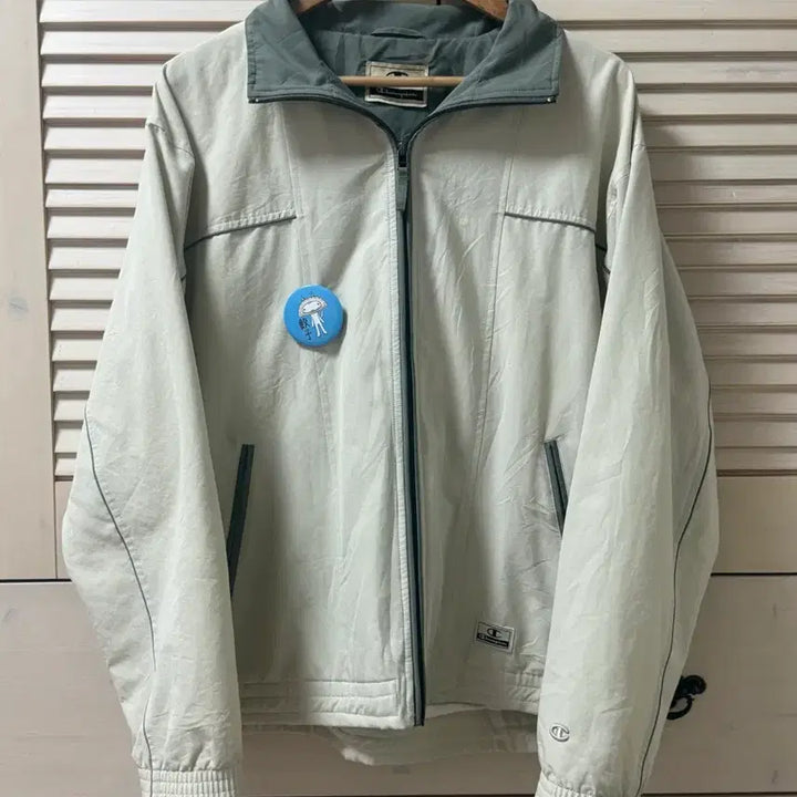 [SOLD OUT] 일본빈티지 카키 챔피온 바람막이 바막 모리걸 히피 아디다스 나이키