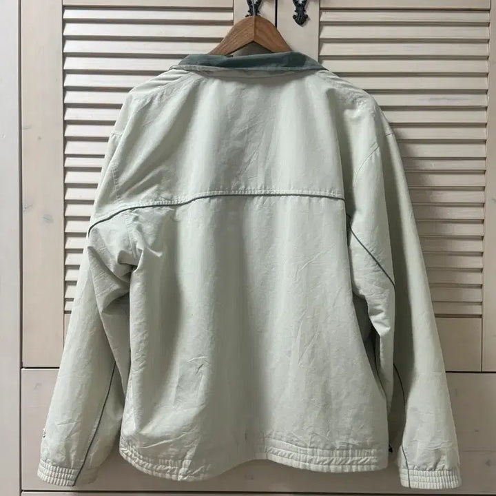 [SOLD OUT] 일본빈티지 카키 챔피온 바람막이 바막 모리걸 히피 아디다스 나이키