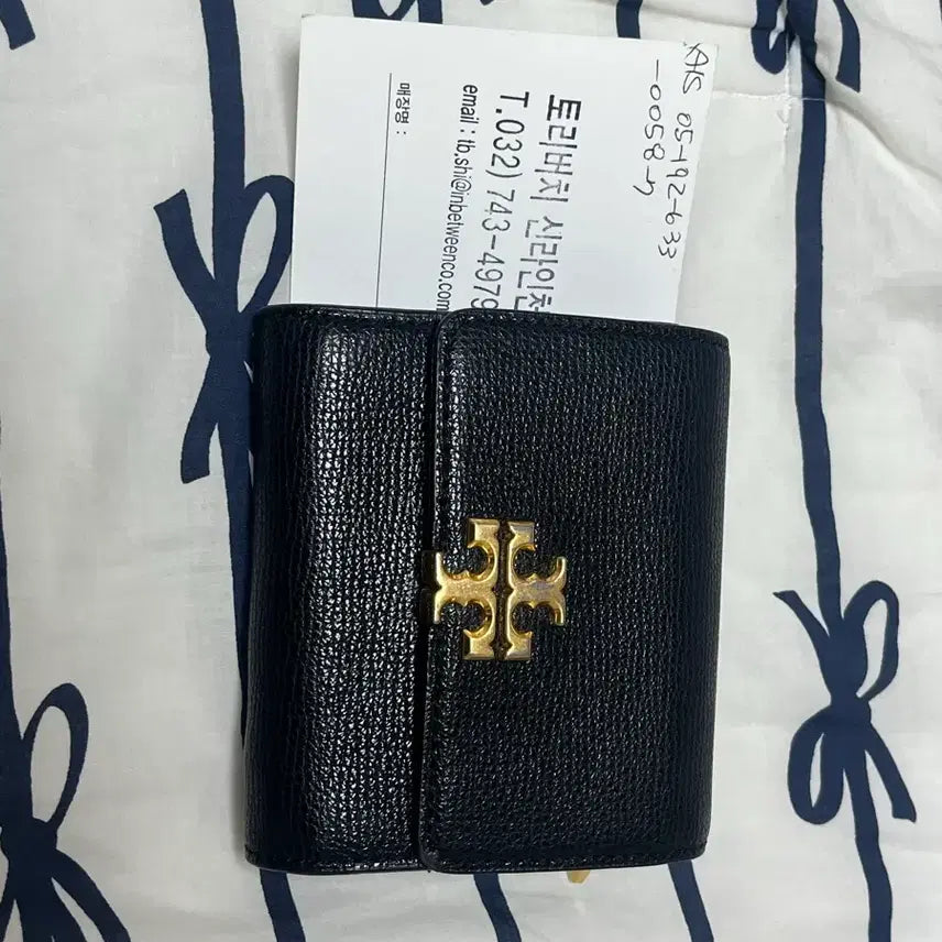 [BUNJANG] Tory Burch Gold Logo Bi-fold Wallet / 토리버치 금장로고 반지갑