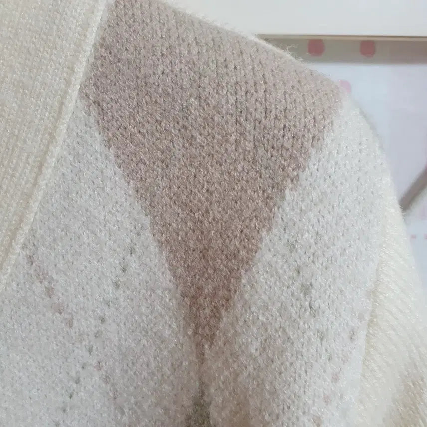 [BUNJANG] Spao Argyle Knit Cardigan (Ivory) - Size 55 / 스파오 니트 스웨터 가디건/55