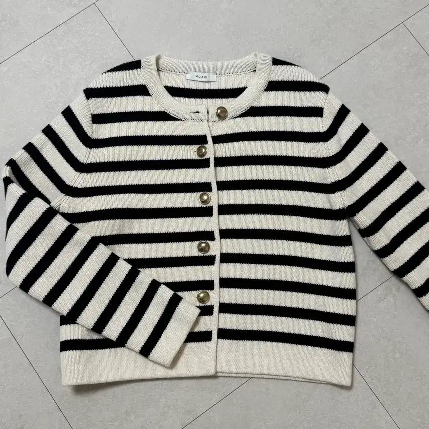 [BUNJANG] Moani French Stripe Knit Cardigan / 모아니 프렌치 스트라이프 니트가디건