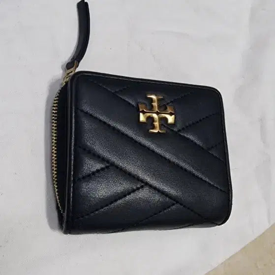 [BUNJANG] Tory Burch Kira Chevron Bifold Wallet / Miu Miu Matelassé Long Wallet / 토리버치 키라 쉐브론 반지갑/미우미우 마틀라세 장지갑