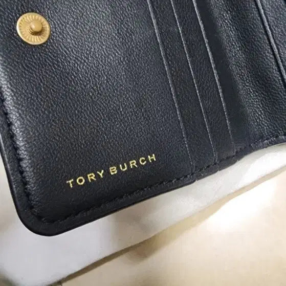 [BUNJANG] Tory Burch Kira Chevron Bifold Wallet / Miu Miu Matelassé Long Wallet / 토리버치 키라 쉐브론 반지갑/미우미우 마틀라세 장지갑
