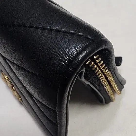 [BUNJANG] Tory Burch Kira Chevron Bifold Wallet / Miu Miu Matelassé Long Wallet / 토리버치 키라 쉐브론 반지갑/미우미우 마틀라세 장지갑