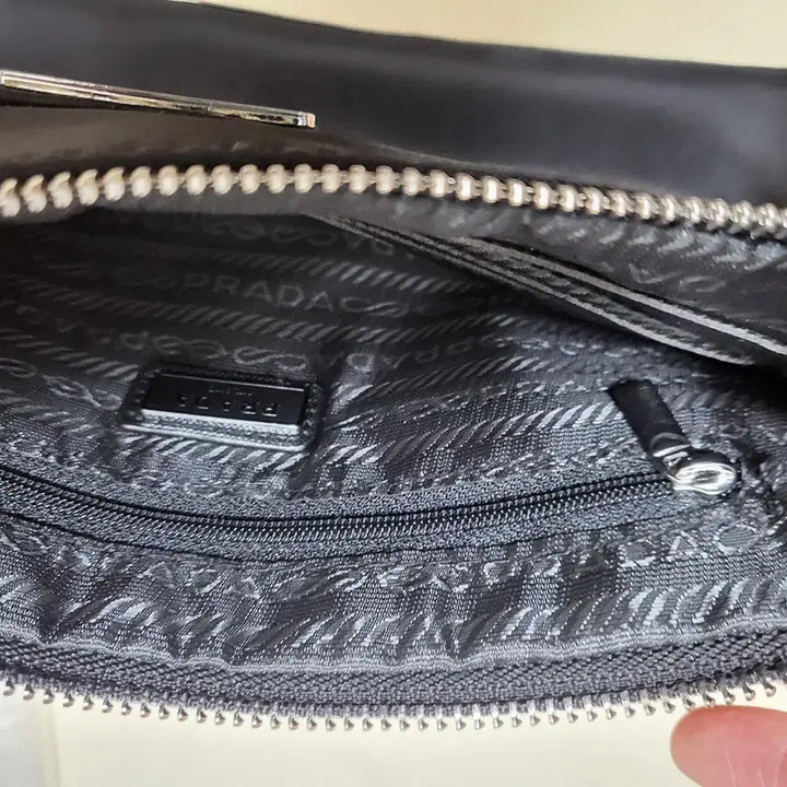 [BUNJANG] Lina Nylon Clutch / 여성 클러치