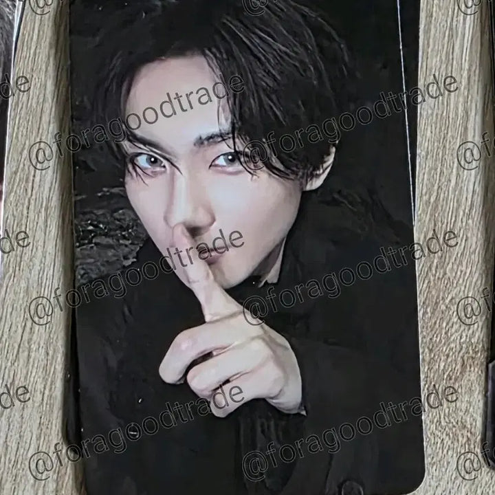 [BUNJANG] ENHYPEN The Scene Varnish Jungwon Japan Version Photocard / 현물)엔하이픈 더씬 배니쉬 정원 재팬 버전 앨포