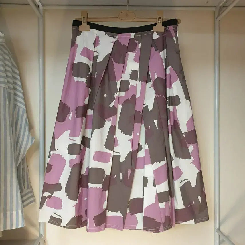 [BUNJANG] MARNI Abstract Pattern Volume Skirt / 명품 MARNI 마르니 쇼라인 추상패턴 사선턱 디테일 볼륨 스커트
