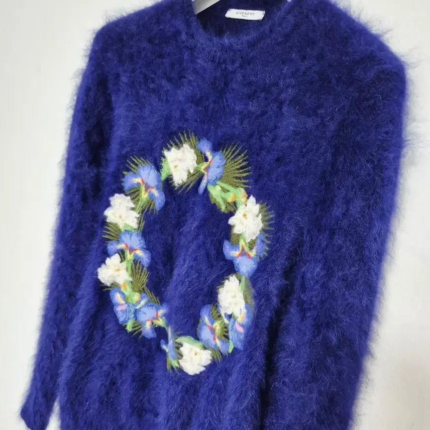 [BUNJANG] Givenchy Angora Flower Sweater - S / (정품) 지방시 앙고라 플라워 스웨터 S