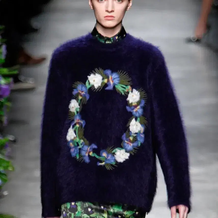 [BUNJANG] Givenchy Angora Flower Sweater - S / (정품) 지방시 앙고라 플라워 스웨터 S