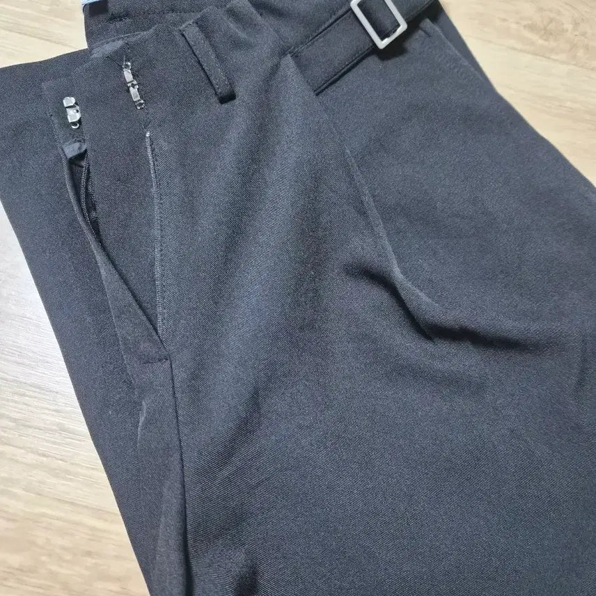 [BUNJANG] Meaning Out Side Buckle Wide Slacks Black / 미닝아웃 사이드 버클 슬랙스 블랙