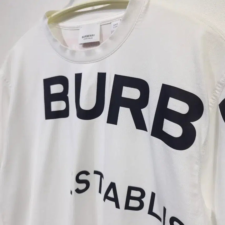 [BUNJANG] Burberry Horseferry Oversized Short-Sleeve T-Shirt / 버버리(BURBERRY)호스페리 오버사이즈 반팔티셔츠