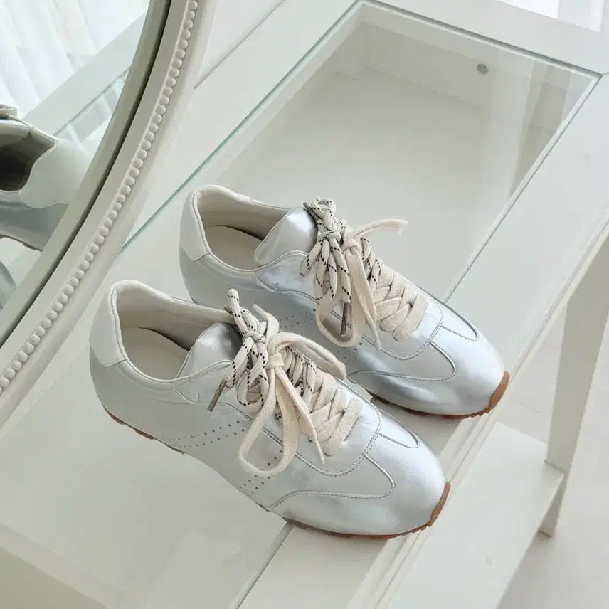 [BUNJANG] Combination Silver Latex Sneakers 5073 / (30,35,40,45,50)콤비끈 실버 라텍스 운동화 5073
