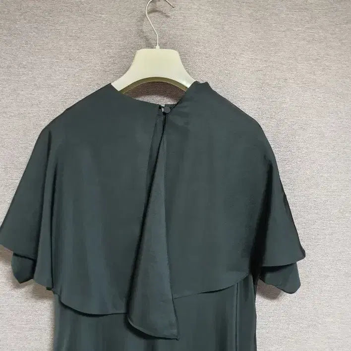 [BUNJANG] DELLALANA Cape Dress S Size / 델라라나 DELLALANA 케이프 원피스 s 사이즈 정품