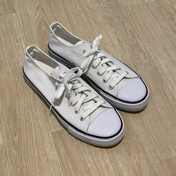 [BUNJANG] Converse White Sneakers / 컨버스